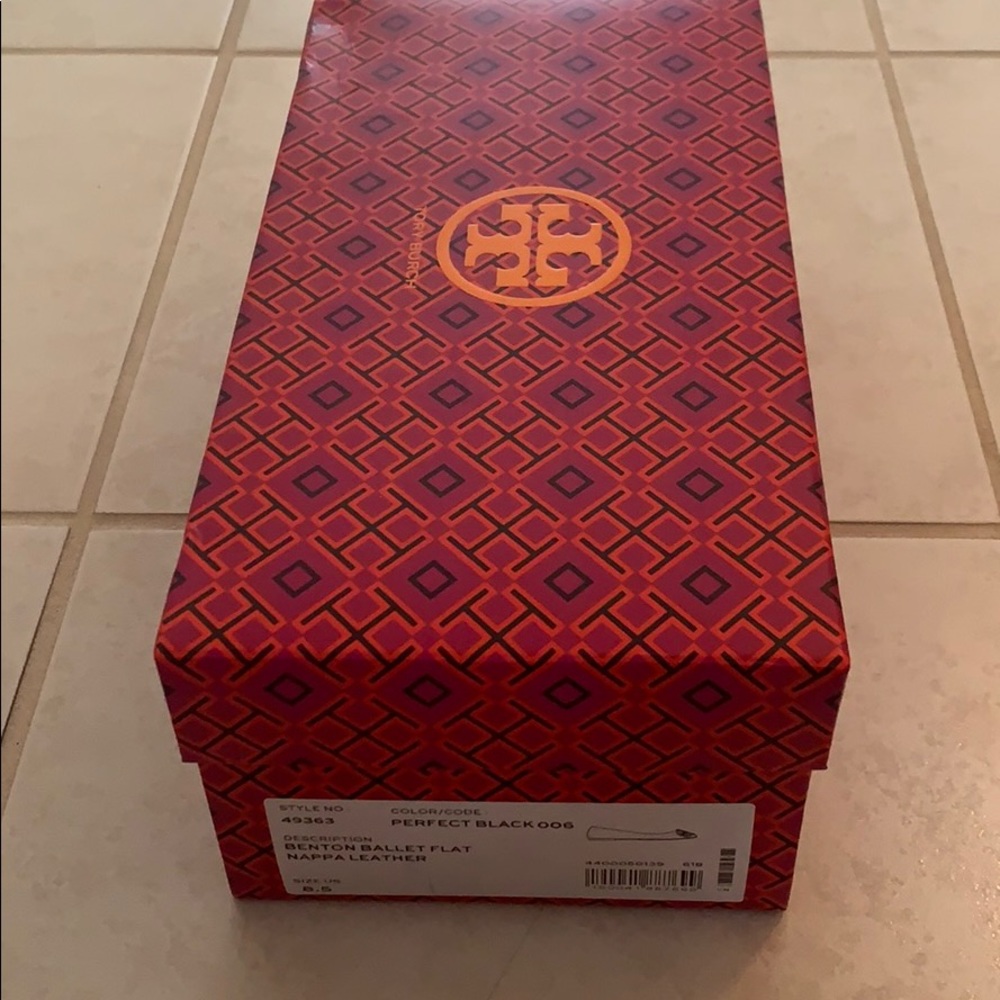 Tory Burch shoe box-great condition